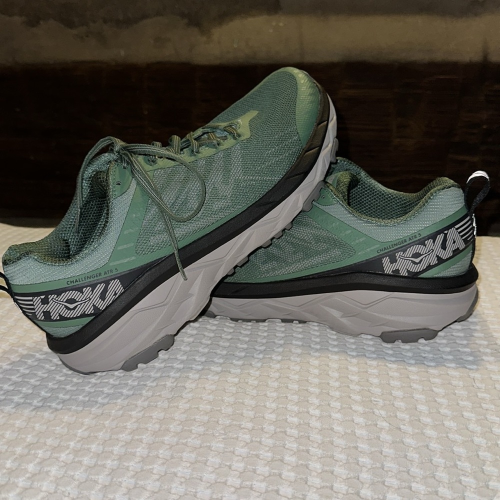 Men's Hoka One One Challenger ATR 5 Running Shoe (9 US)
